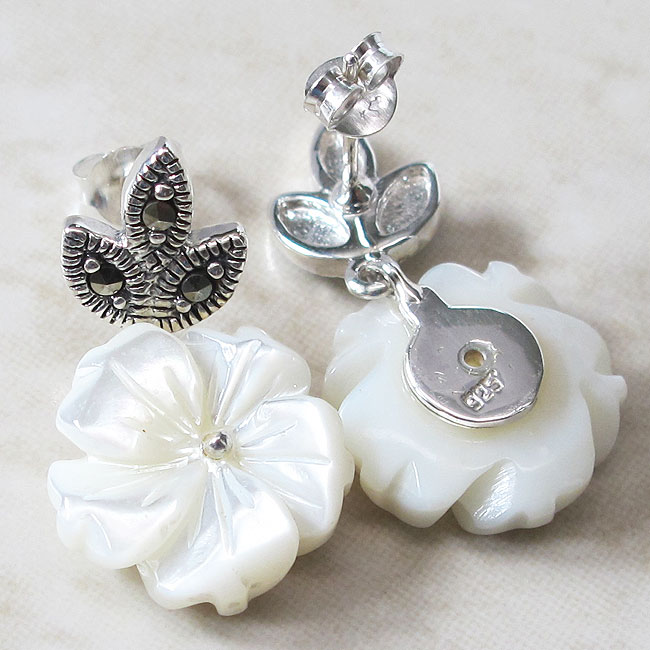 ASTONISHING MARCASITE MOTHER OF PEARL FLOWER 925 STERLING SILVER STUD